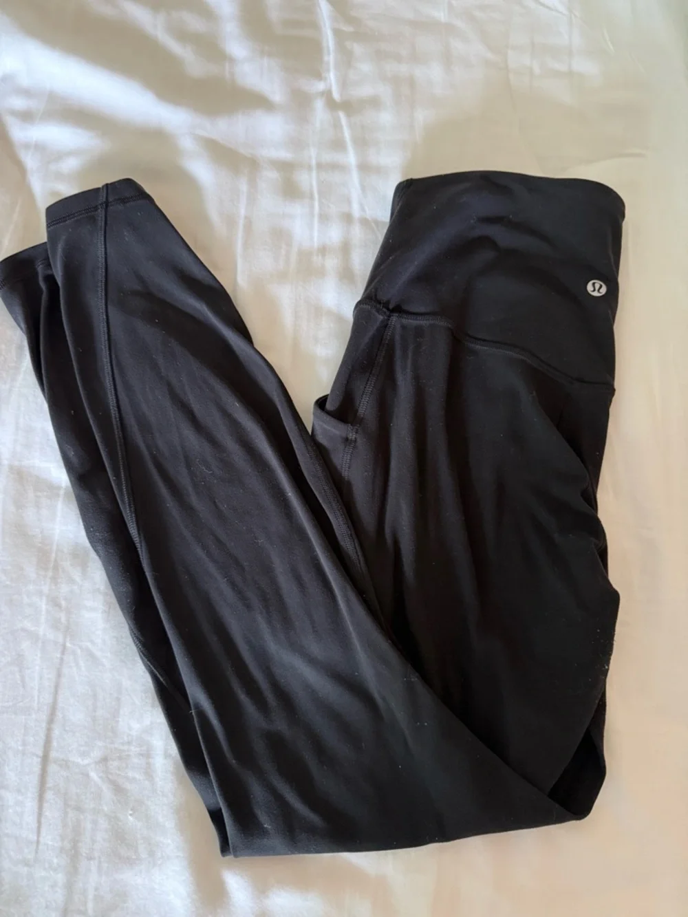 Lululemon Aligh with pockets Black High-Rise Leggings 28” - Picture 2 of 5
